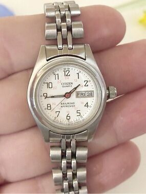 Vintage Citizen Railroad Day/Date Cocktail Watch WORKS! Ladies Retro Timepiece